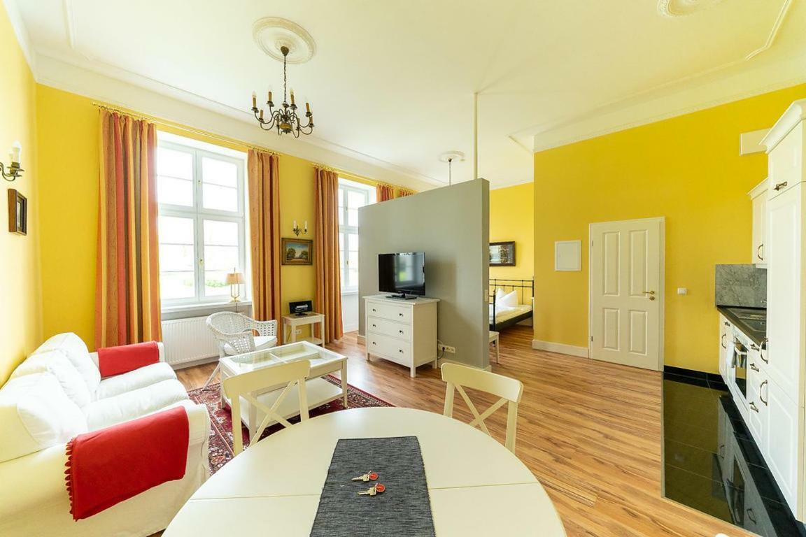 Ferienwohnung Gutshaus Groß Helle Mölln Exterior foto